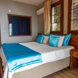 Otel Keyif, Faralya